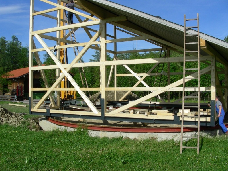 Datei:Nachgeführte Halle.jpg